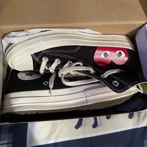 These sneakers are converse play comme see garçons size 6 in men 8 in women